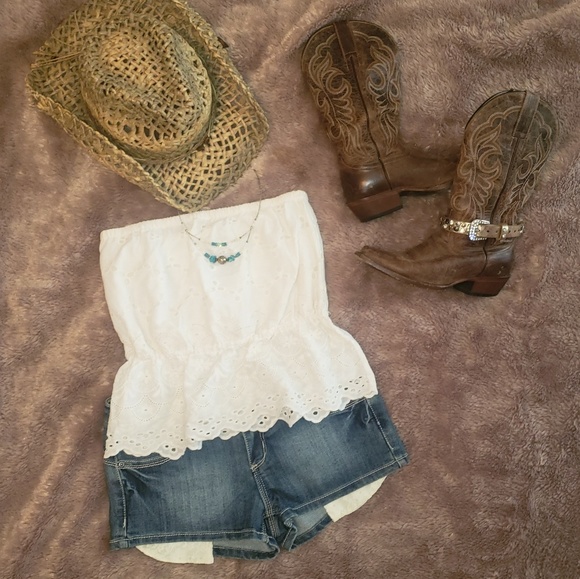 🤠BONGO Brand Jean Shorts with Lace Pockets - Picture 2 of 8